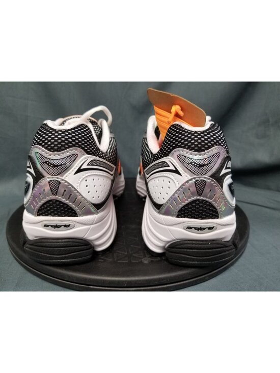 Saucony ProGrid Omni 9 White/Black/Orange Men\'s Size 13 NEW NO BOX!